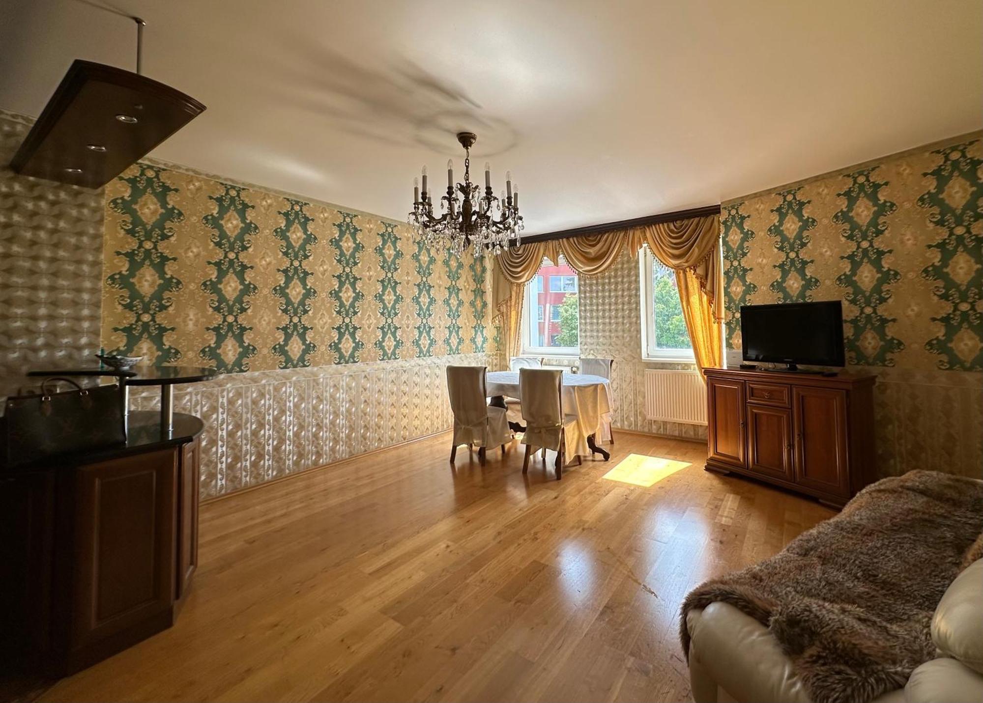Emerald Appartement *